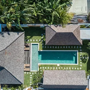 villa-namu.hotelsseminyak.net/